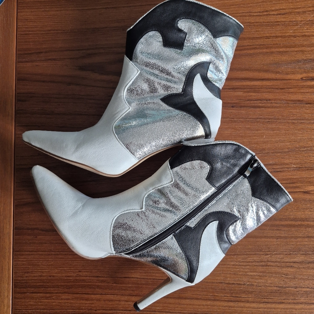 Super DISCO  Silver White Ankle Boots Heel 41 - Picture 8 of 10